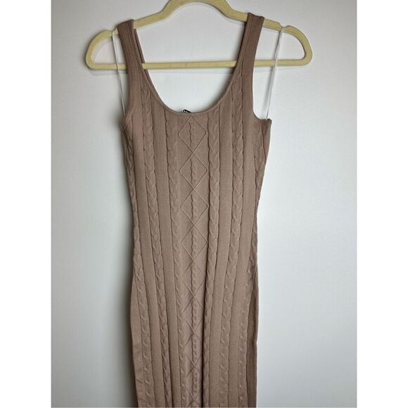 Tan knit long sleeve maxi dress - Picture 8 of 8
